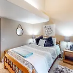 Fall Creek Resort & Pond View Retreat