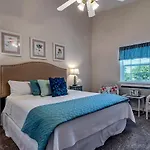 Golden Getaway Condo