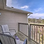 Branson Escape With Shared Pool, 5 Mi To Lake!