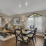 2 Bed Condo-The Greens At Thousand Hills-Coffee Bar