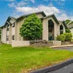 2 Bed Condo-The Greens At Thousand Hills-Coffee Bar