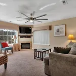 Family Friendly Condo At Diamond Resorts!