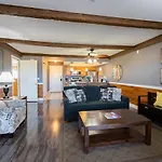 2Br Walk-In Condo - Near The 76 Strip - Pool - Free Tickets Included - Cla-8