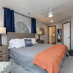 3Br Updated Condo - Family Games - Enclosed Patio - Free Tickets Included - Ch3-2