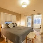 3Br Condo With Recliners - Central Location - Free Tickets Included - Fc39-2
