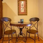 1Bd King Condo With 2 Person Jacuzzi Tub - Near The Strip - Free Tickets Included - T1-9