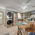 Branson Getaway Deck With Pool View And Bbq Grill!