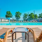 The Bluffs Lakeview
