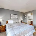 Thousand Hills - Family Getaway