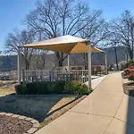 Evergreen Pointe