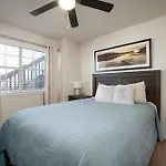 Walk-In, No Stairs Condo, Pets Welcome, 4 Mins To Silver Dollar City, 14 Mins To Ball Park Of America, Amazing Ozark Mountian Views