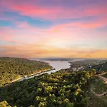 Moonstone Lodge Lake Views Sleeps 28 Golfsim Pup Friendly