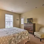 Spacious Branson Condo About 3 Mi To Downtown!