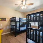 New Build - Walk-In 3Br Condo With Arcade Game - Free Attraction Tickets Included -- Fhg-207
