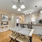 Branson Condo With Screened Porch 4 Mi To Lake!