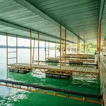 Tribesman Luxury Villa # 8 Resort On Table Rock Lake Near Silver Dollar City, Branson