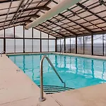 Table Rock Escape At Pointe Royale