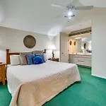 Branson Condo With Golf Course Views Walk To Strip!