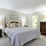 Beautiful Condos At Thousand Hills-Heart Of Branson-Spacious And Affordable