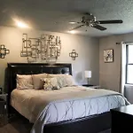 Jenny\'S Kickback Retreat