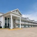 Econo Lodge Branson Theater District