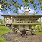 Willow - 99 Ridge Lane