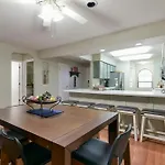 Beautiful Condos At Thousand Hills-Heart Of Branson-Spacious And Affordable