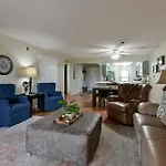 Beautiful Condos At Thousand Hills-Heart Of Branson-Spacious And Affordable