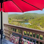 Branson Condo With Lake Views By Silver Dollar City