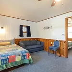 Artilla Cove Cabin 3 - Lake Views -Outdoor Pool