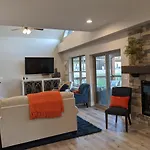 Journey\'S Remedy -Lake View Sleeps 30