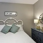 Comfort Cottage - No Stairs