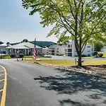 Condo With Pool About 2 Mi To Table Rock Lake!
