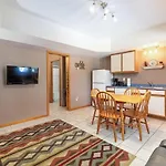 Artilla Cove Cabin 7- Lake Views- Pool & Hot Tub