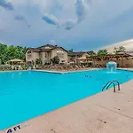 Highland Pointe - Resort Amenities & Hot Tub