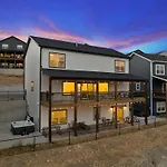 Cm132-6 -Summer Breeze- Sleeps 17 Home