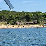 Swan\'S Couples Getaway Condo