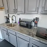 Corner, Top Floor, Fall Creek, Convenient To 76