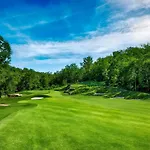 The Grand Retreat At Branson Hills