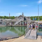 1 Mile To State Park Marina- Free Daily Tickets- Table Rock Lake Near- Arcades!