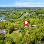Best Lake Tablerock Views, Private Outdoor Pool, Karaoke/Games-2 Kitchens! Secluded On A Few Acres!