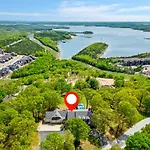 Best Lake Tablerock Views, Private Outdoor Pool, Karaoke/Games-2 Kitchens! Secluded On A Few Acres!