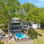 Best Lake Tablerock Views, Private Outdoor Pool, Karaoke/Games-2 Kitchens! Secluded On A Few Acres!
