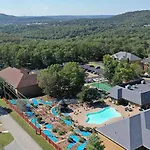Family Fun In Branson In A 2Bd Vacation Condo With Lots Of Resort Amenities