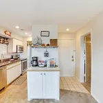 Branson Condo With Balcony, Near Silver Dollar City!