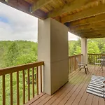 Branson Escape With Pool Access, Grill And Balcony!