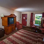 Lodge At The Falls