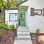 Branson Cottage With Pool Access About 2 Mi To The Strip
