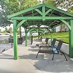 Branson Cottage With Pool Access About 2 Mi To The Strip