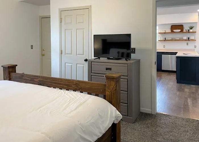 Condo With Golf Views 3 Mi To Branson Landing!